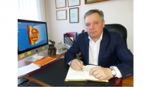 Владимир Коробчак: «Паркоматы и эвакуаторы от пробок не избавят»